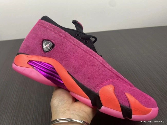 Cheap Husky Jordan Low Pink Shocking 14 (W) DH4121-600 Retro 0704